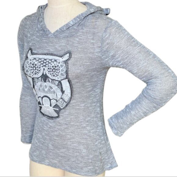 Free Kisses Hoodie Novelty Embroidered Owl Sz M Gray #13K - Picture 4 of 7
